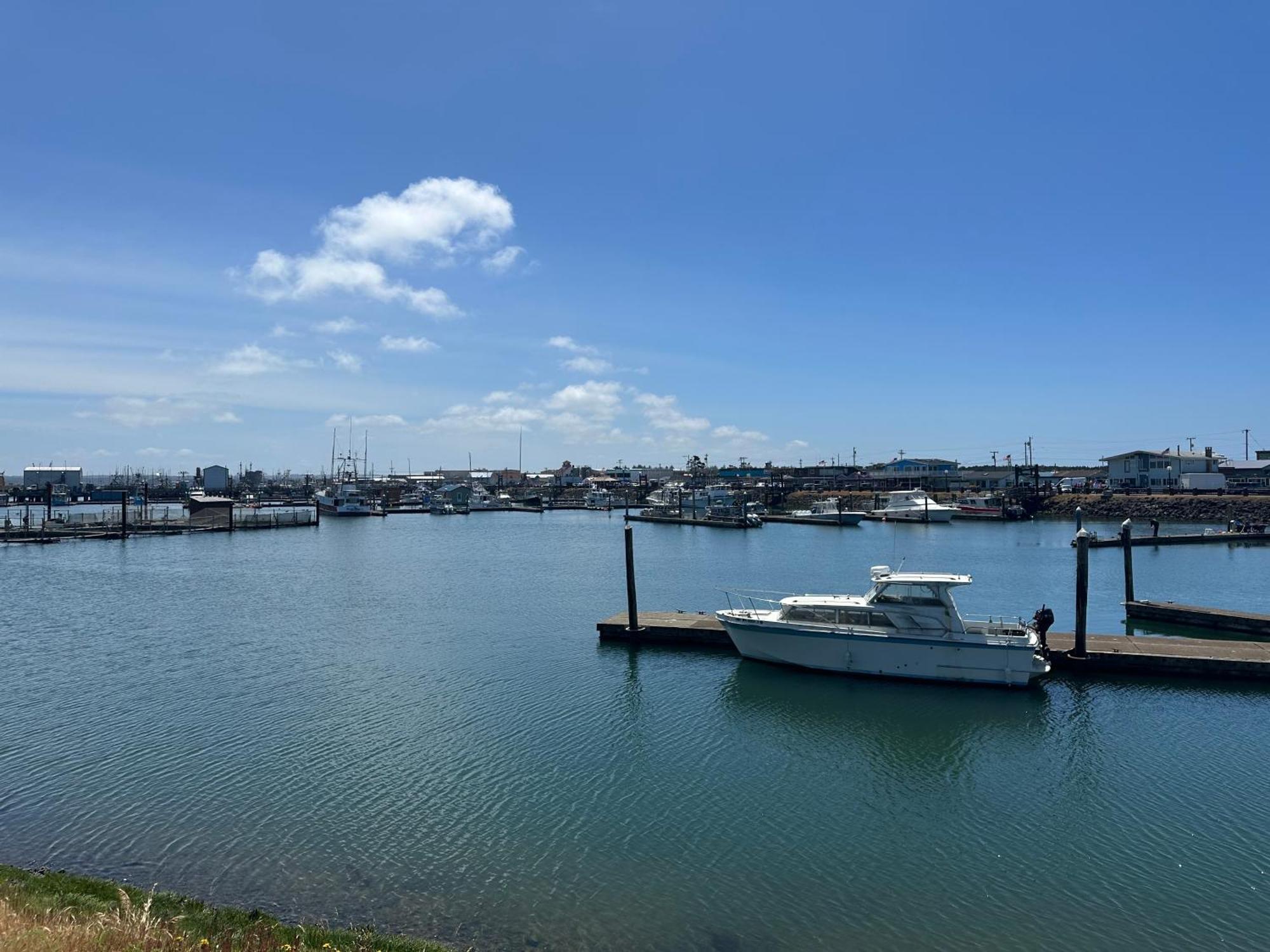 Westport Marina Cottages Exterior photo