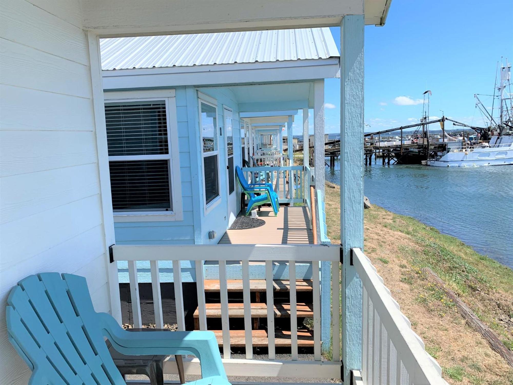 Westport Marina Cottages Exterior photo